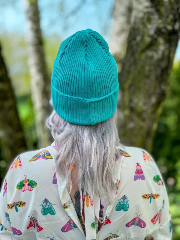 Czapka beanie z bawełny logo kolorowe "Turkus" 7 Idealna turkusowa czapka na relaks i nie tylko – polska produkcja