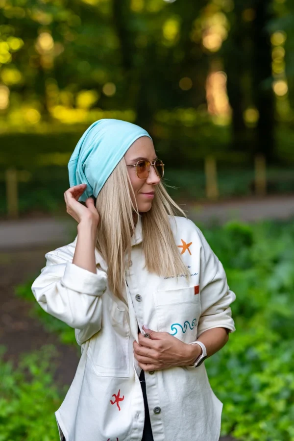 Czapka przejściowa "Mięta" 12 czapka na jesień