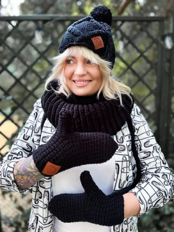 Rękawiczki handmade ze sznureczkiem ,,Czarny" 5 Alpakowe mitenki zimowe