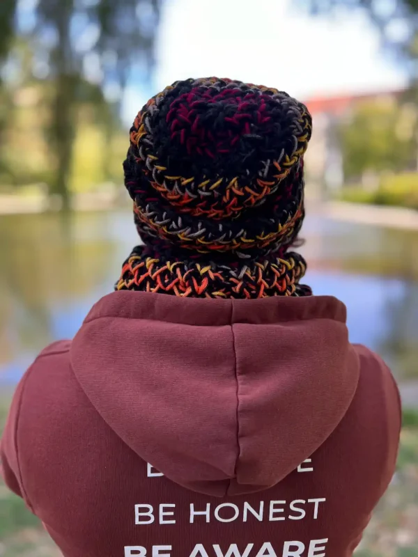 Męska czapka MERINO 50% ,,Ciemna jesień" EXPLORER 10 Ciepla czapka zimowa meska bez pompona