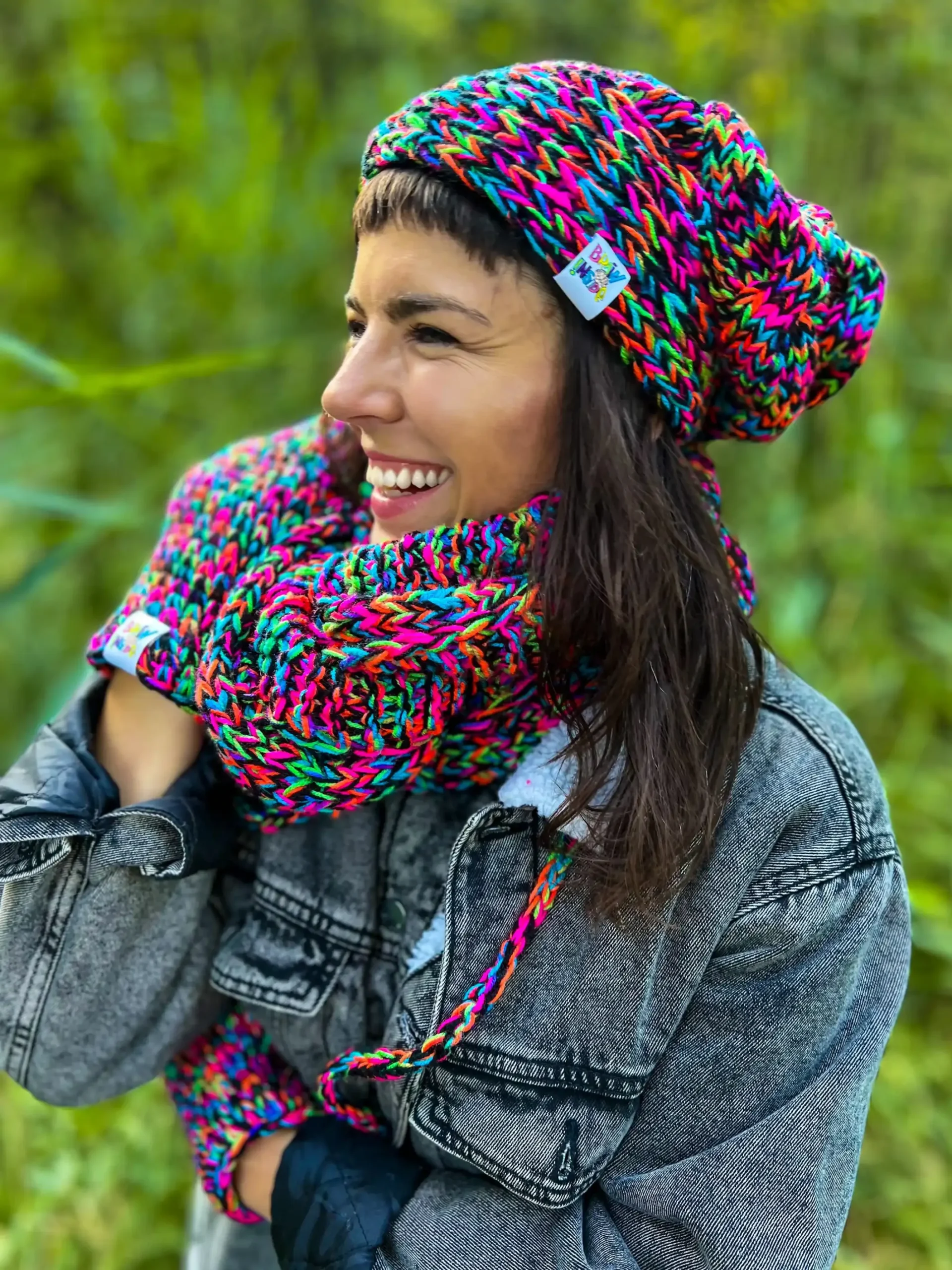 Luźna czapka MERINO 50% "Czarne kolorki" THIS IS IT 184 Czapka oversize nieuklepujaca wlosow – Swoboda ruchu swoboda dla fryzury. 2 scaled 1