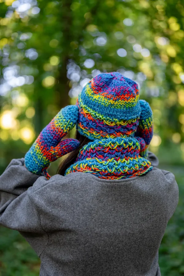 Czapka MERINO 50% ,,Tęcza błękit" HOPE 12 Facetune 10 11 2025 16 10 30