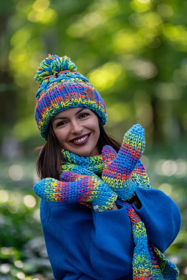 Czapka MERINO 50% ,,Tęcza błękit" EUFORIA 9 Facetune 11 11 2025 10 00 46