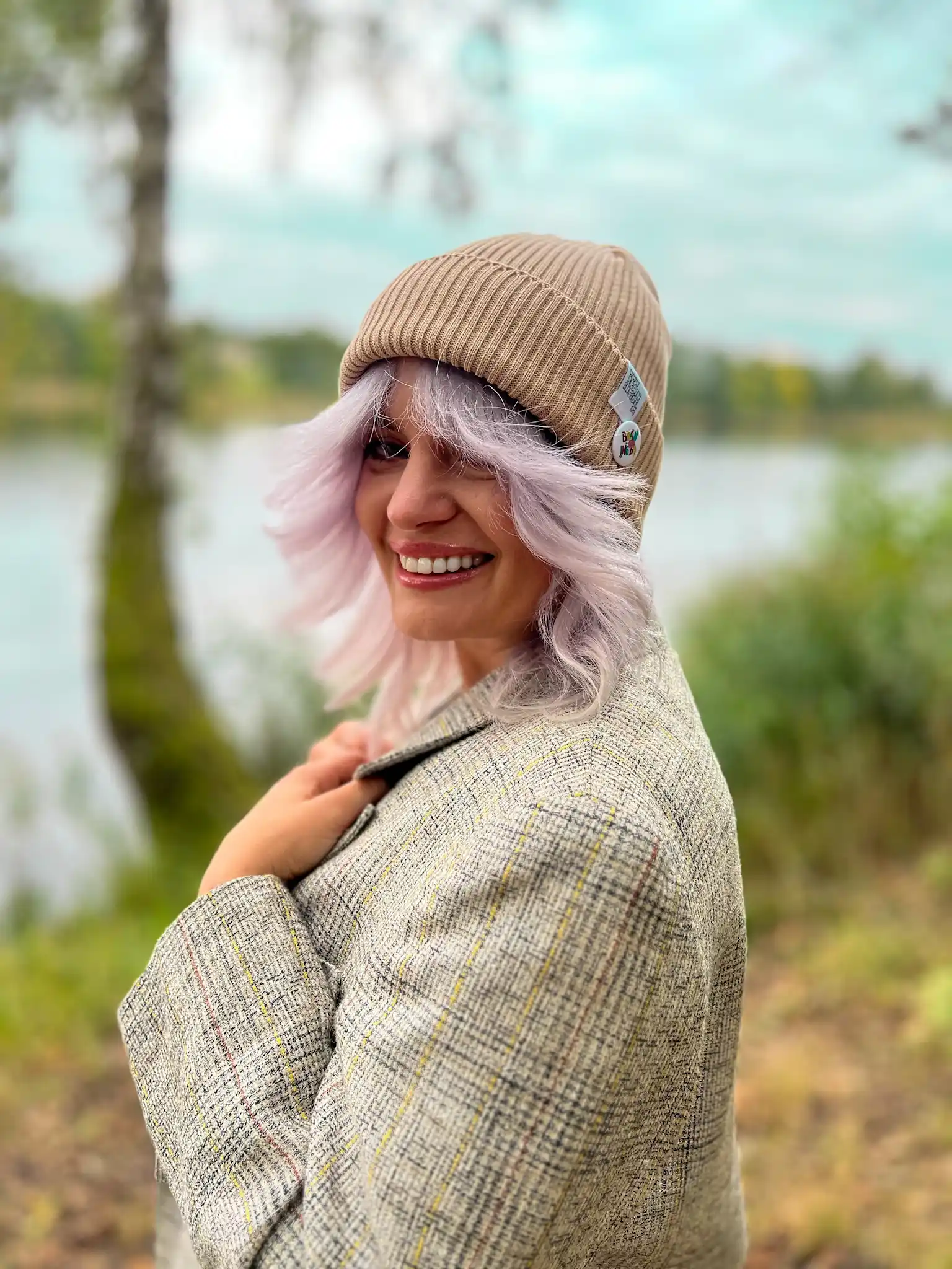 Czapka beanie z bawełny logo kolorowe "Beżowa" 122 Glowne2 1