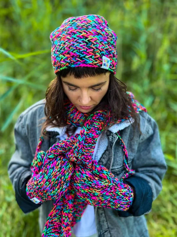 Stylowa czapka slouchy – wykonana z miękkiej wełny