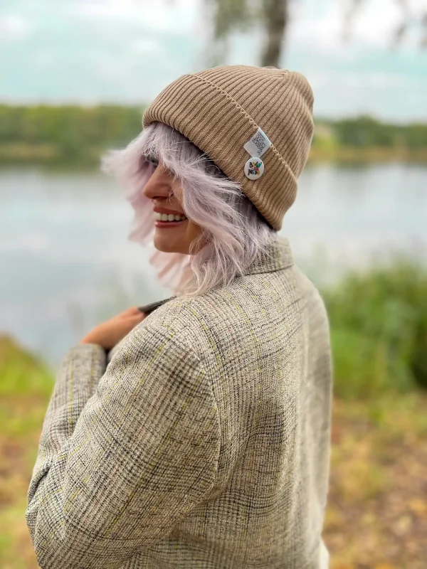 bawelniana beanie w kolorze bezowym