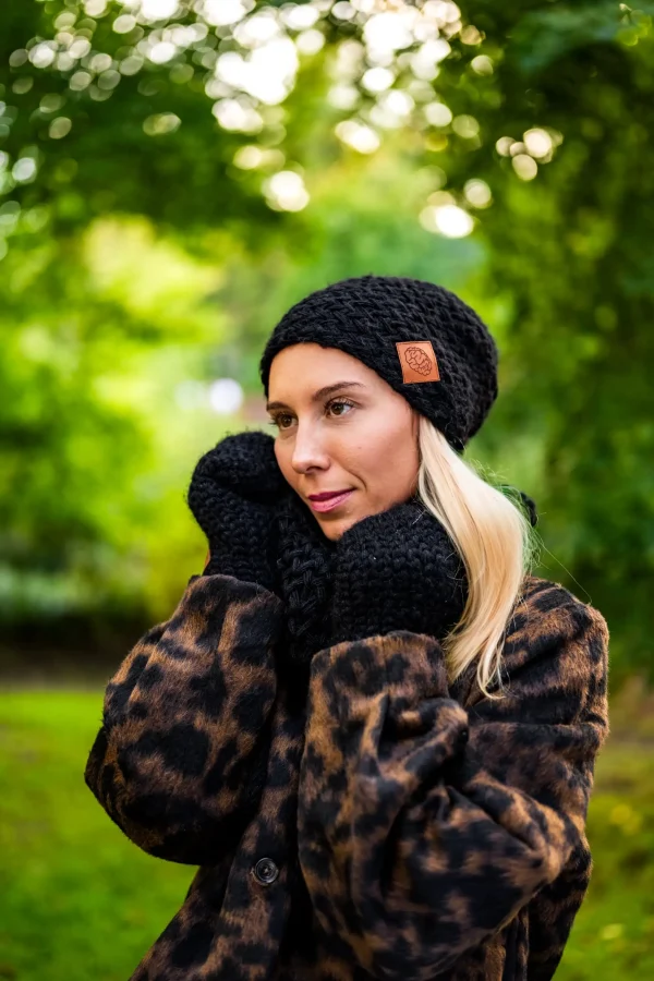 Czapka MERINO Explorer "Czarny" 18 beanie damska