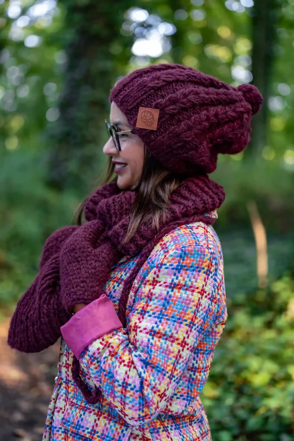 beanie z jedwabiem bordo