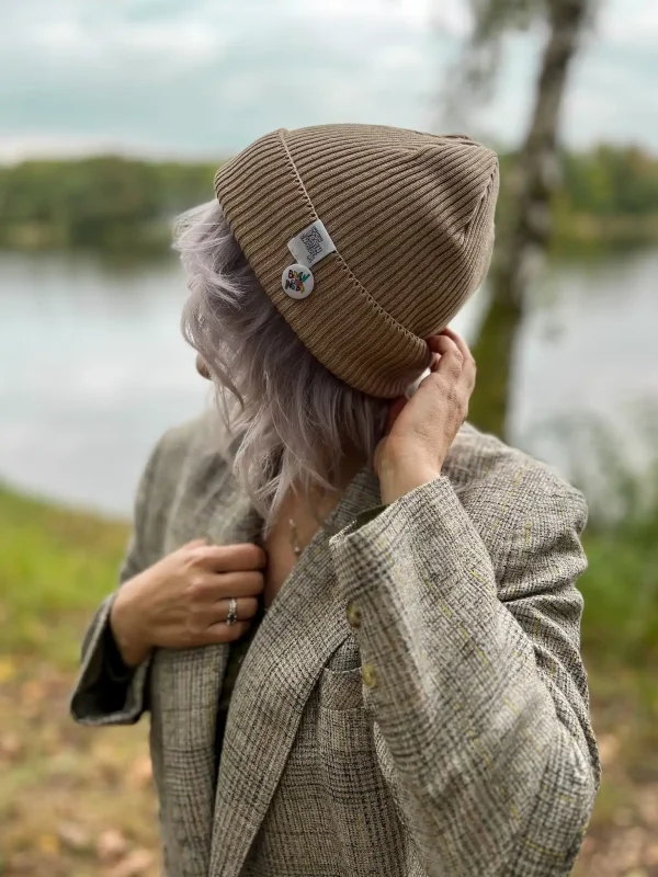 Czapka beanie z bawełny logo kolorowe "Beżowa" 12 bezowa bawelniana czapka z wywinieciem