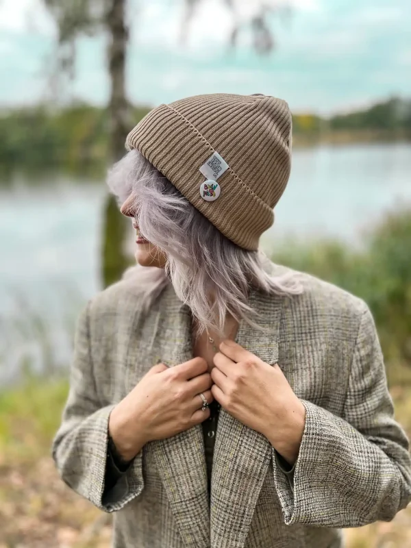 Czapka beanie z bawełny logo kolorowe "Beżowa" 13 bezowa czapka zimowa z wywinieciem
