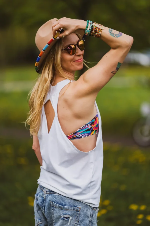 bialy tank top scaled 1