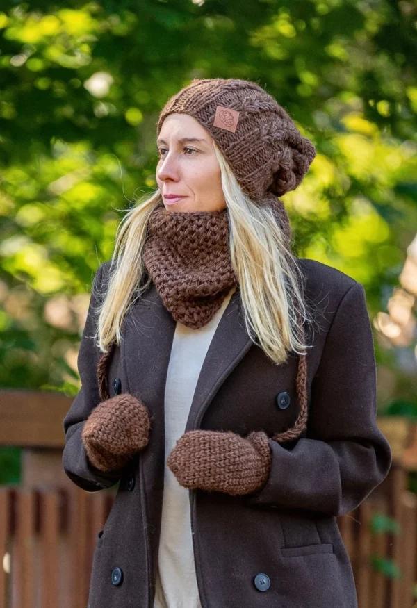 brazowa czapka merino 2
