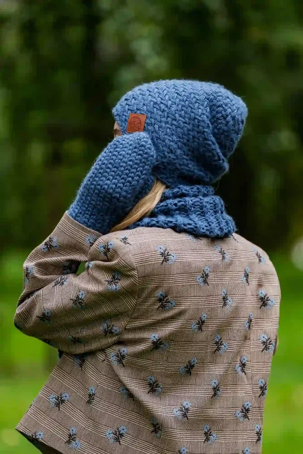 Czapka damska MERINO Explorer "Ciemny niebieski" 15 czapka beanie kobalt
