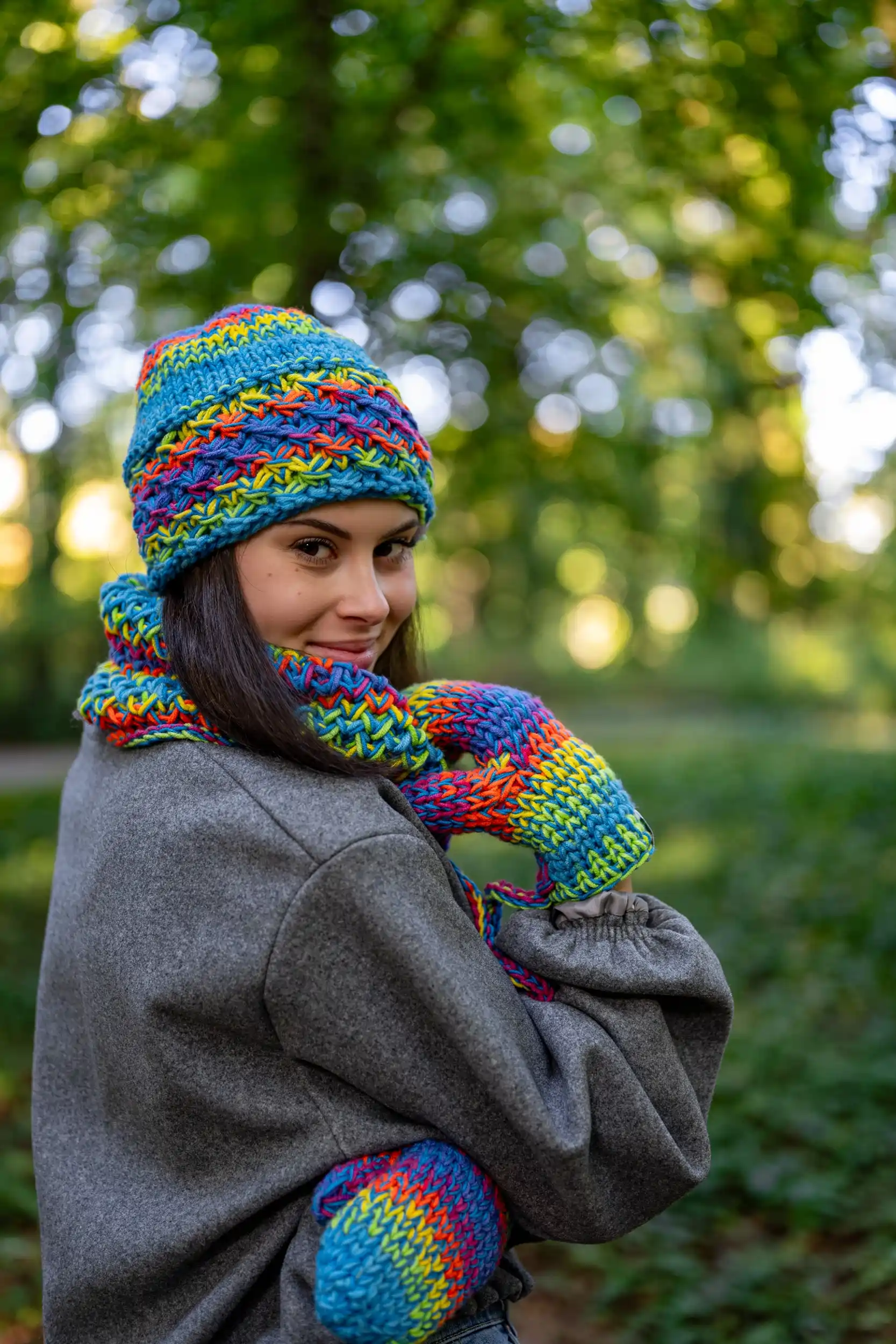 Czapka MERINO 50% ,,Tęcza błękit" HOPE 163 czapka beanie kolorowa