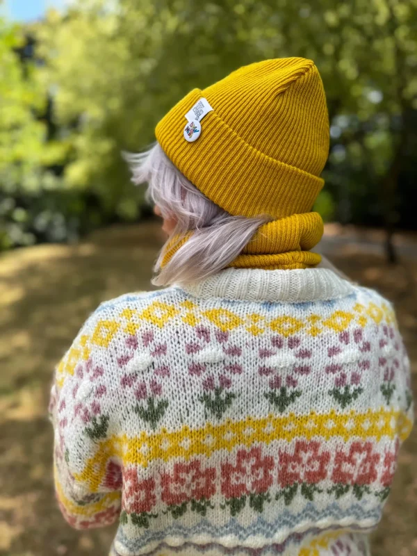 Czapka wywijana logo kolorowe "Miodowa musztarda" 14 czapka beanie miodowa luzna na jesien scaled 1