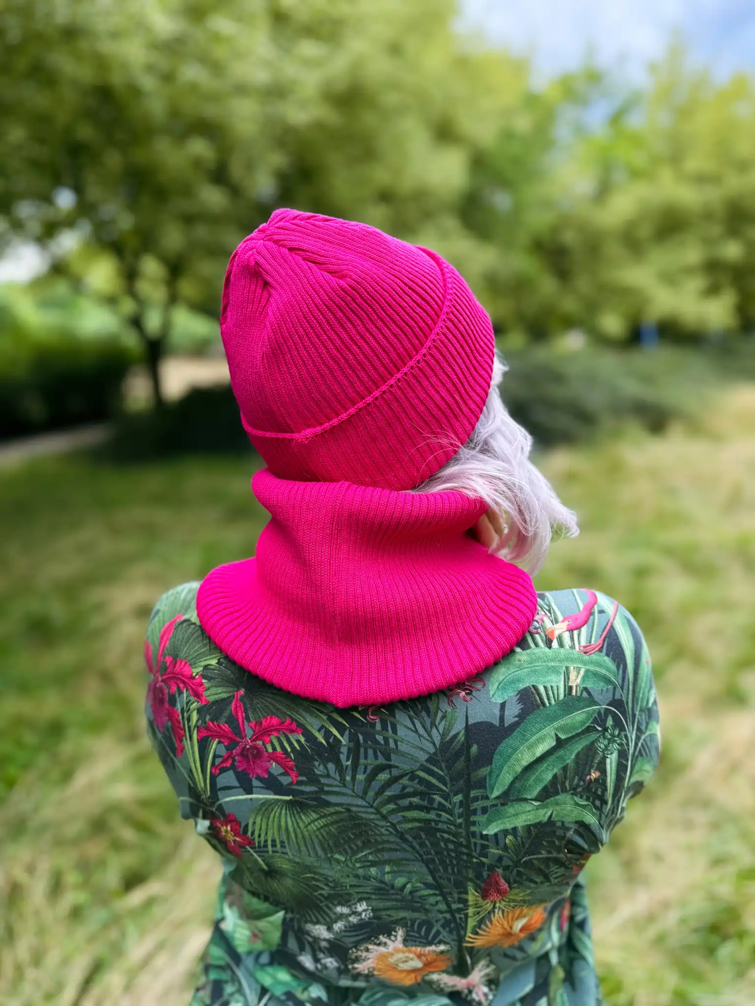 Bawełniana czapka beanie logo ekoskórka "Malina" 40 czapka beanie neon r