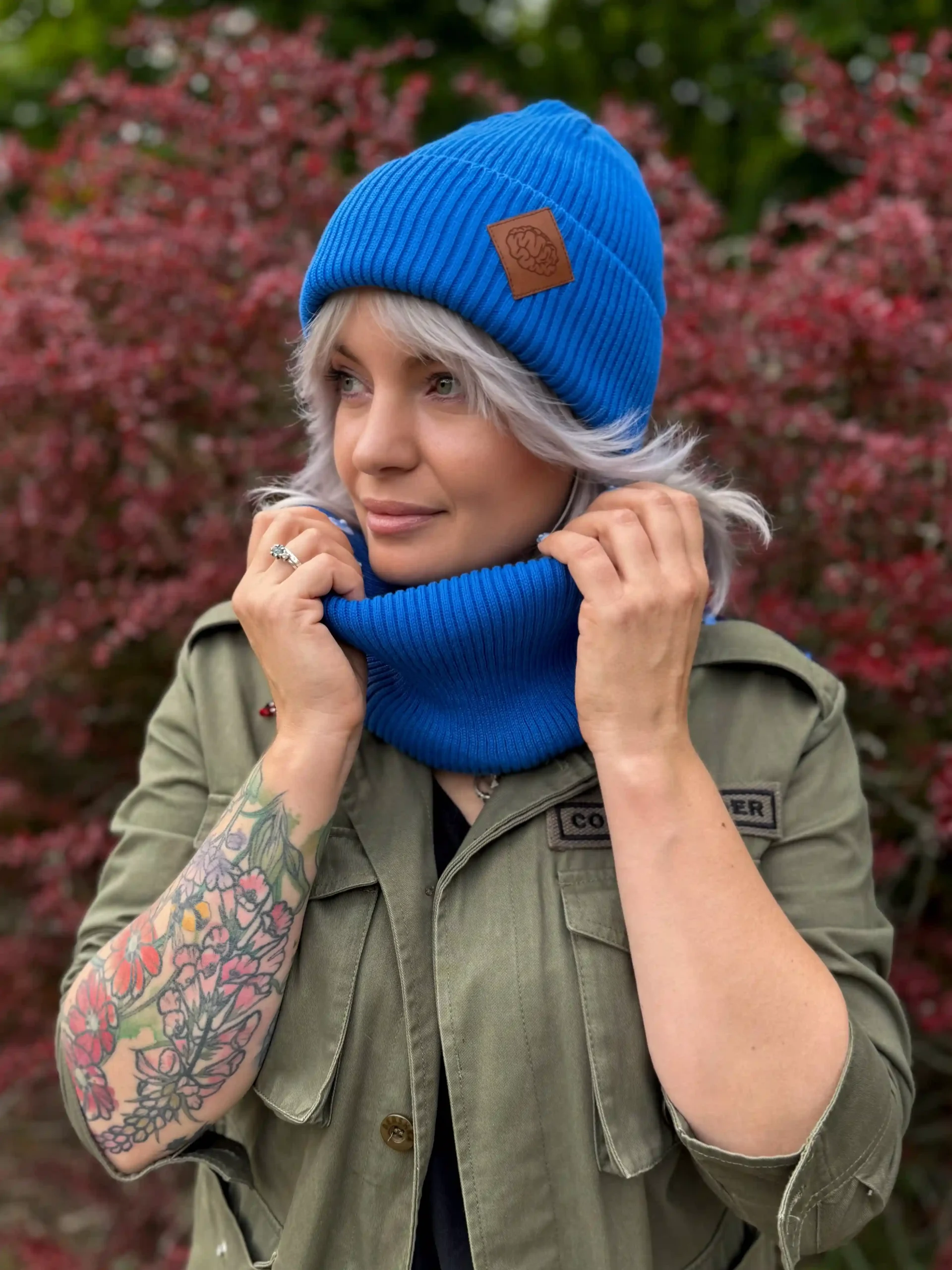 Bawełniany komin zimowy "Niebieski Kobalt" 104 czapka beanie niebieska 1 scaled 1