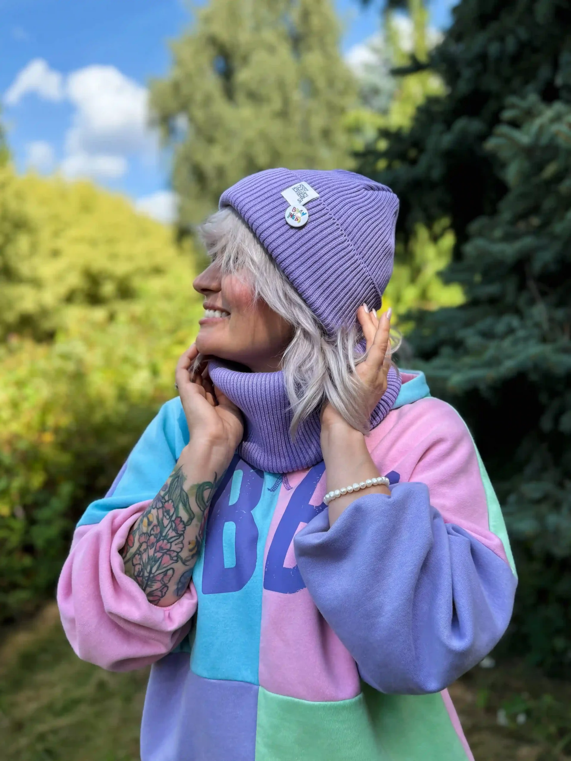 Czapka beanie z bawełny logo kolorowe "Jasny fiolet" 186 czapka beanie welniana scaled 1