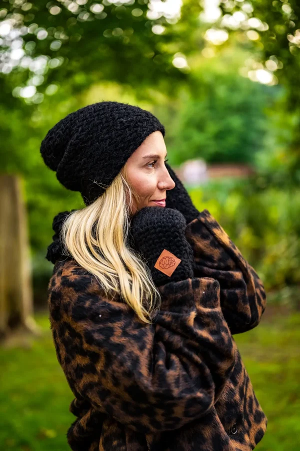 Czapka MERINO Explorer "Czarny" 17 czapka damska merino czarna