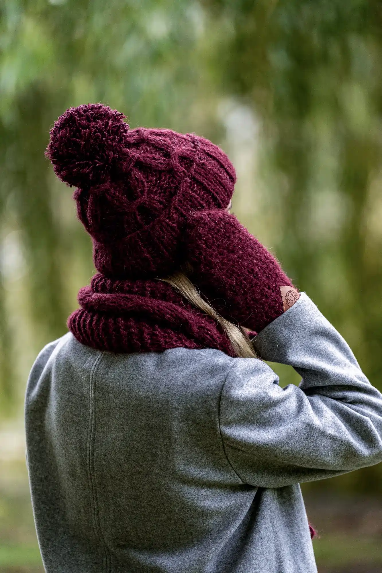 czapka merino z duzym pomponem 2