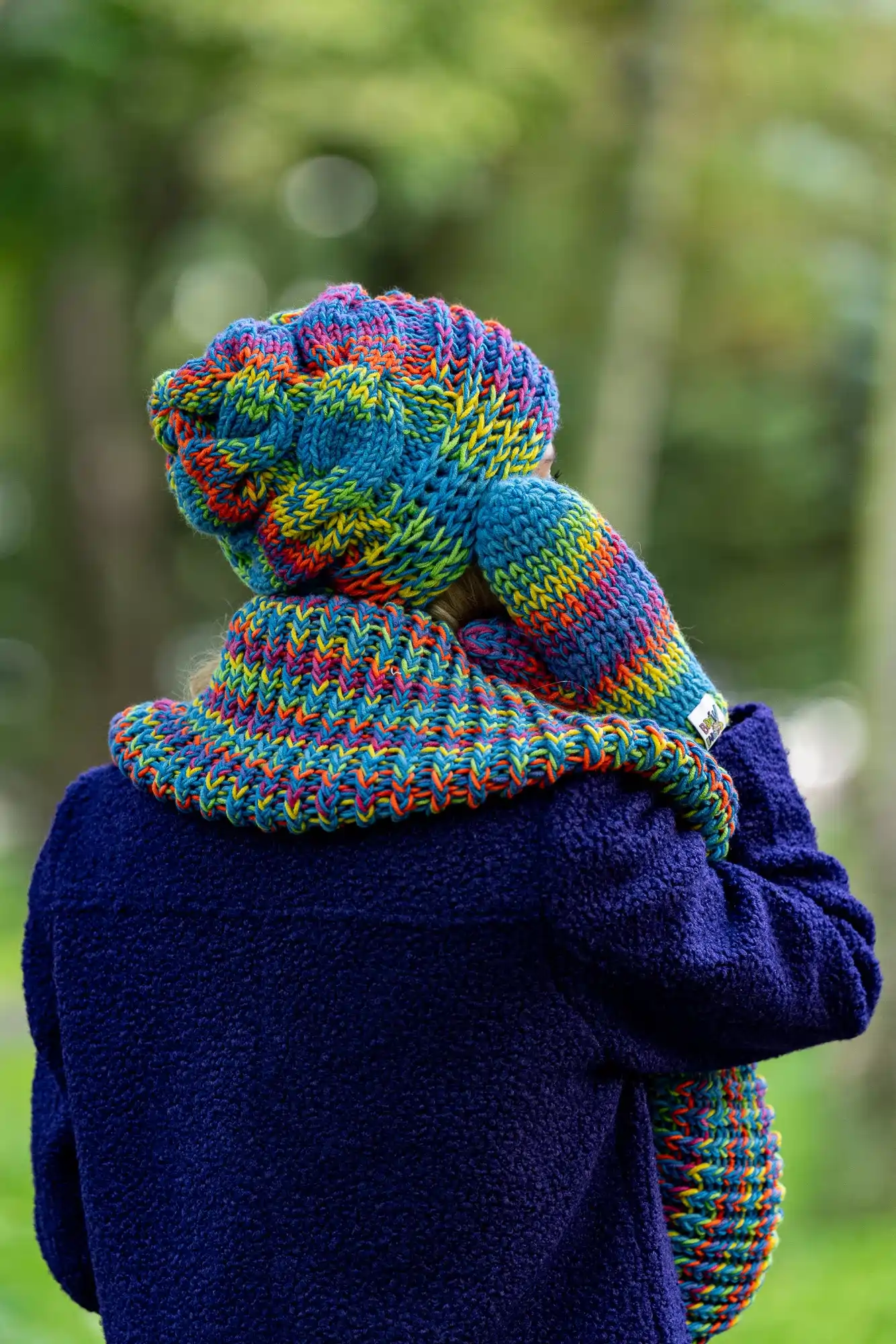 Czapka MERINO 50% nieugniatająca włosów "Tęcza Błękit" THIS IS IT 163 czapka nie ugniatajaca wlosow merinop kolorowa