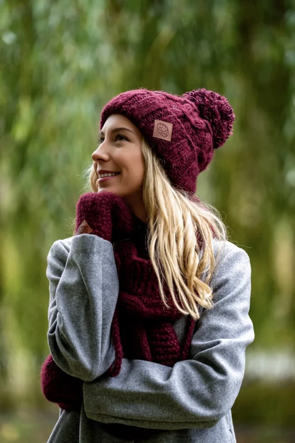 Czapka MERINO Euforia "Bordo" 18 czapka z logo firmy 2