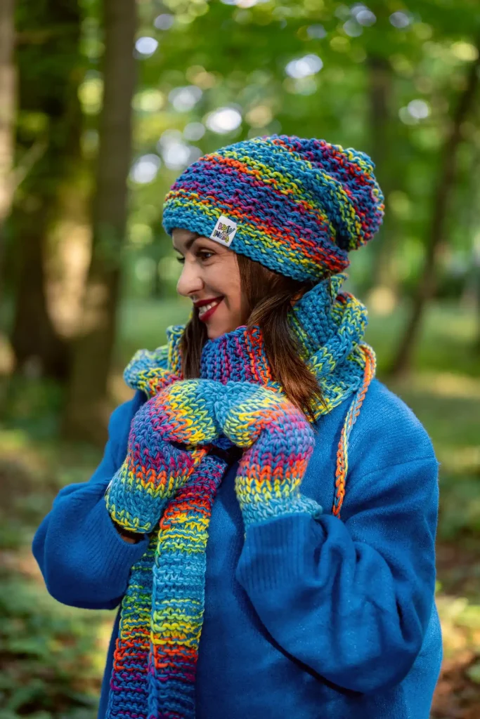czapka z podszewka kolorowa