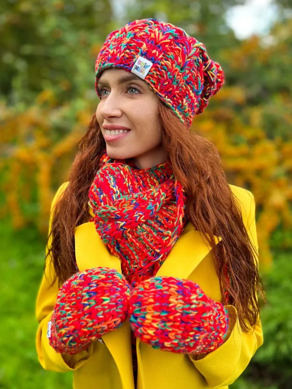 Czapka na zimę SMILE MERINO 50% ,,Czerwienie" 14 czerwona czapka robiona na drutach brain inside