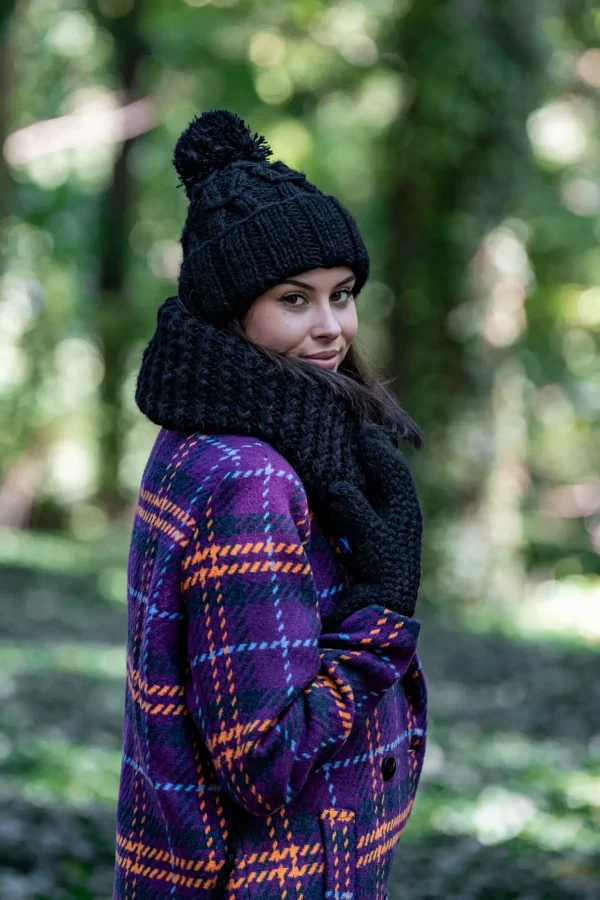 Czapka MERINO Euforia "Czarny" 12 damski komplet merino czarny