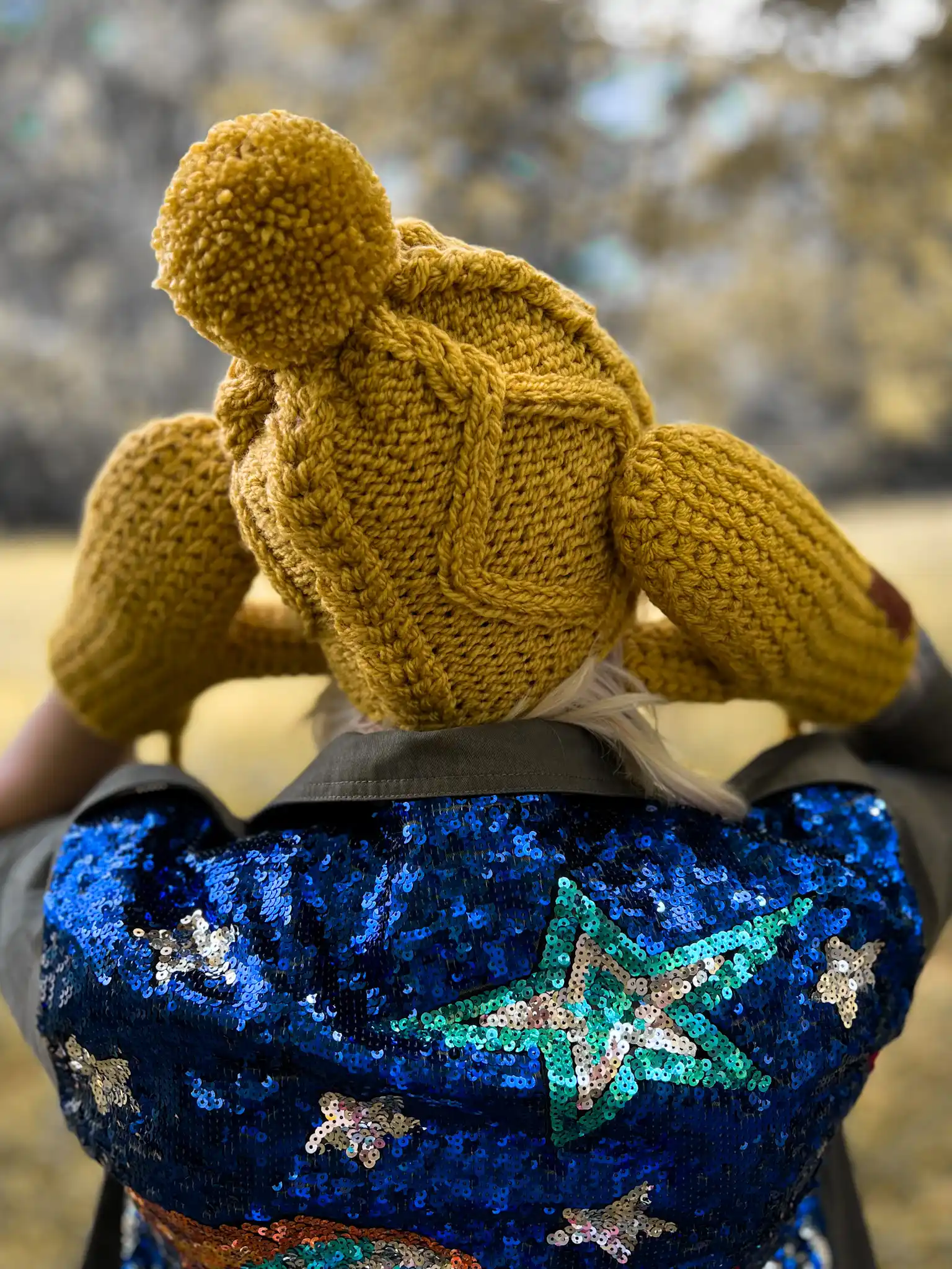 Rękawiczki handmade ze sznureczkiem ,,Miodowa musztarda" 39 damskie rekawiczki robione na drutach