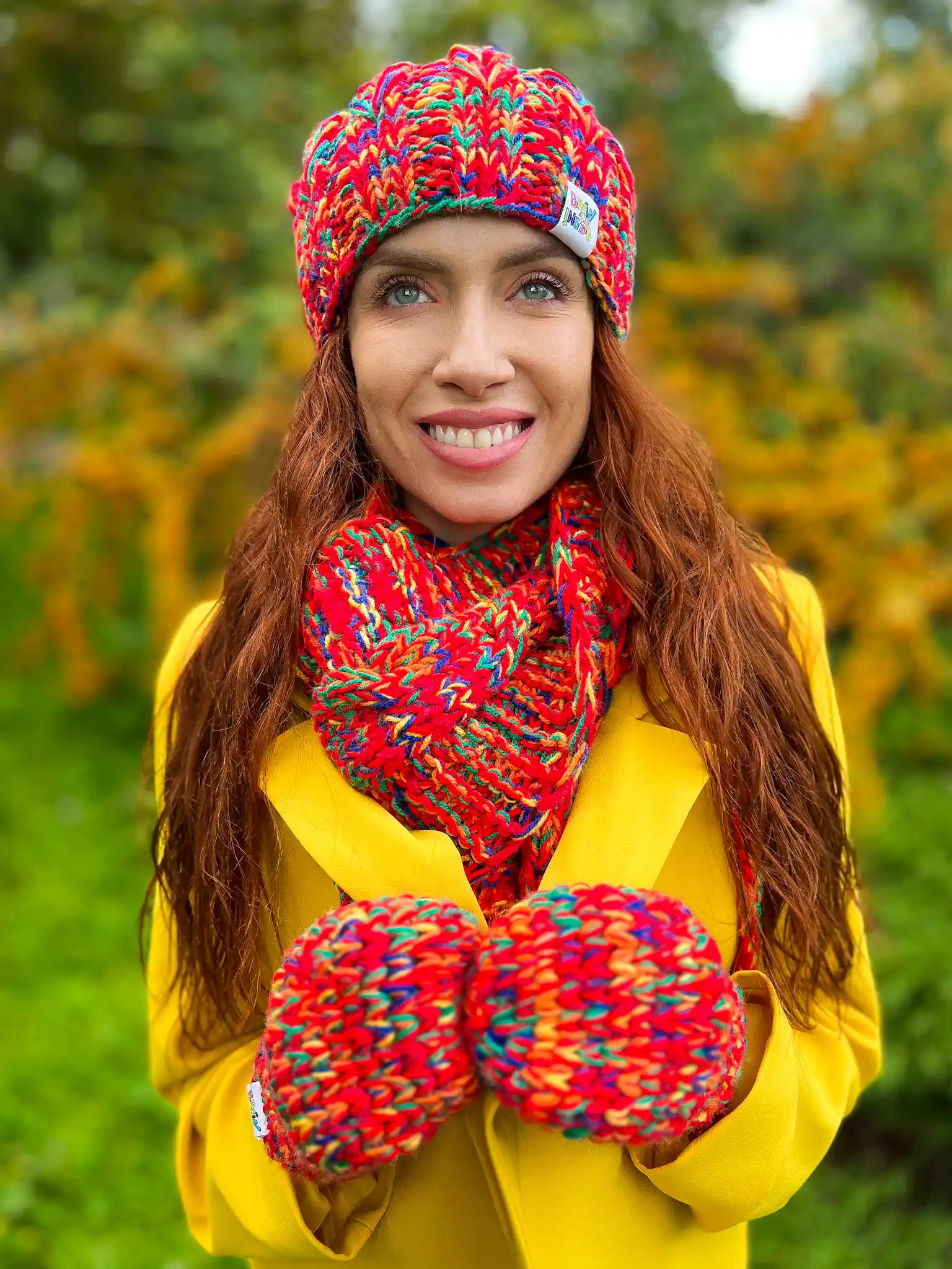 Czapka na zimę SMILE MERINO 50% ,,Czerwienie" 30 dluga czerwona czapka ocieplana polarem