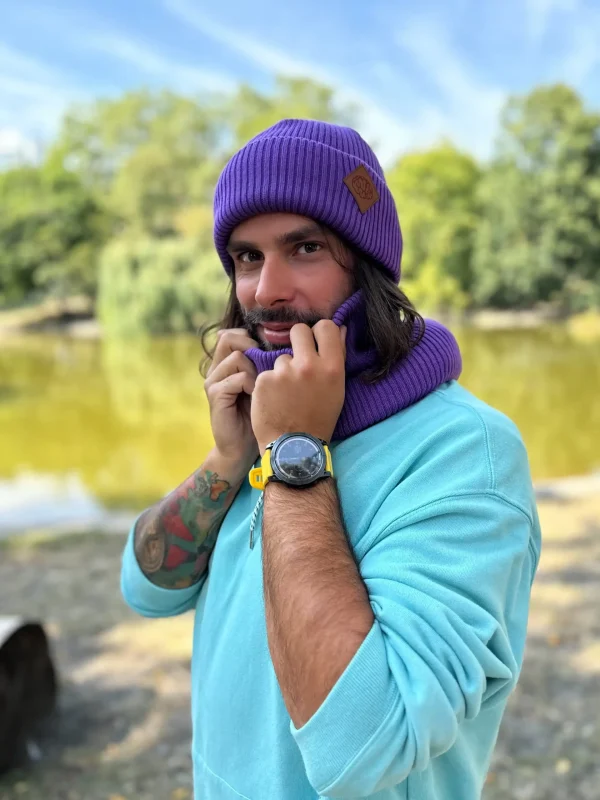 fioletowa beanie meska scaled 1