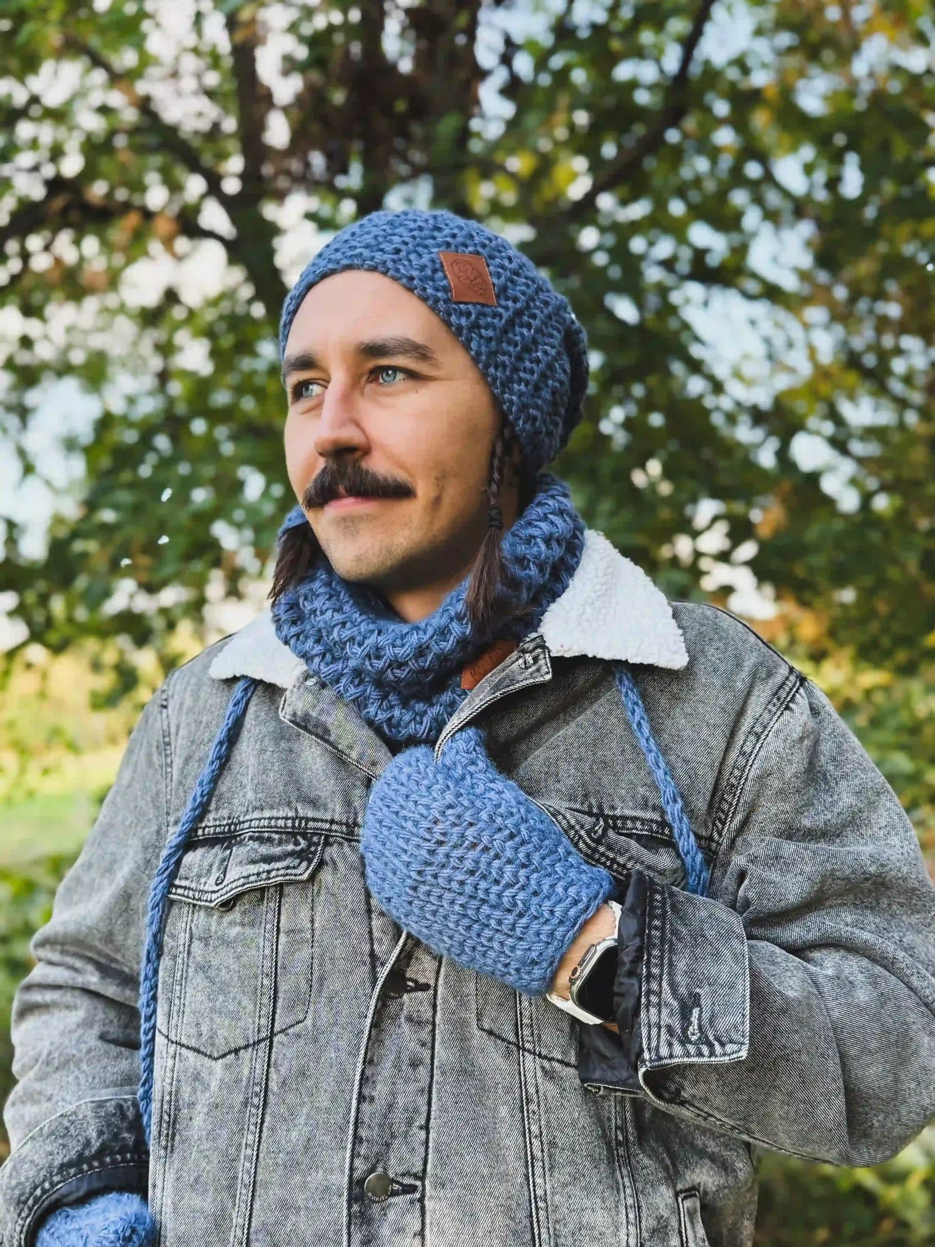 komin handmade merino scaled 1