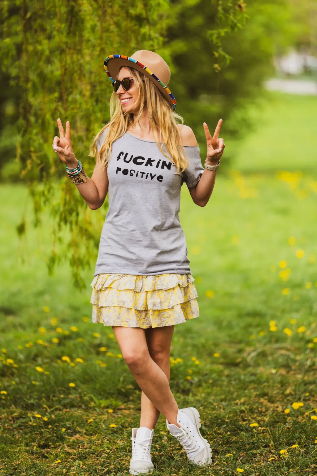 Szary t-shirt oversize Fuckin' positive 176 koszula oversize szara