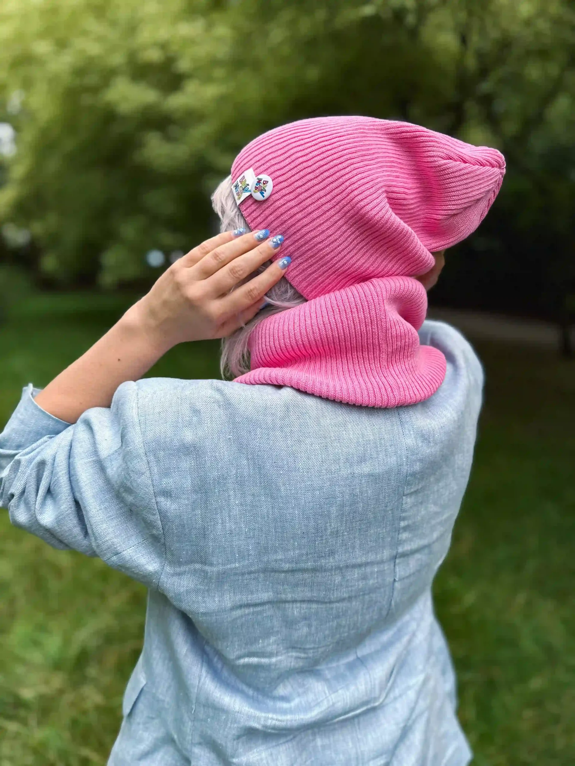 Luźna czapka z bawełny logo kolorowe "Różowy" 32 luzna czapka bawelna rozowa scaled 1