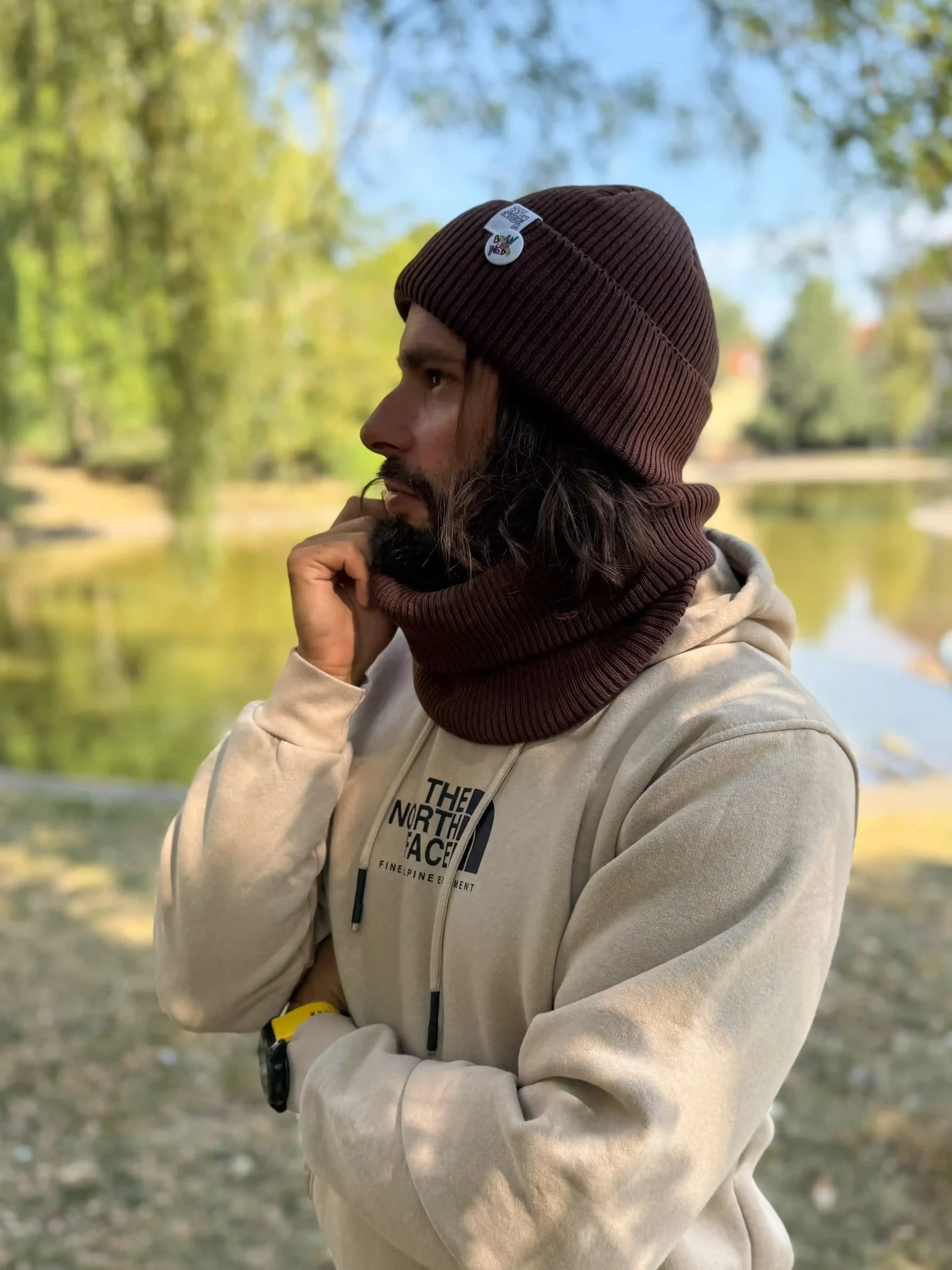 Męska czapka beanie z bawełny logo kolorowe "Brąz" 18 meski szal bawelna scaled 1