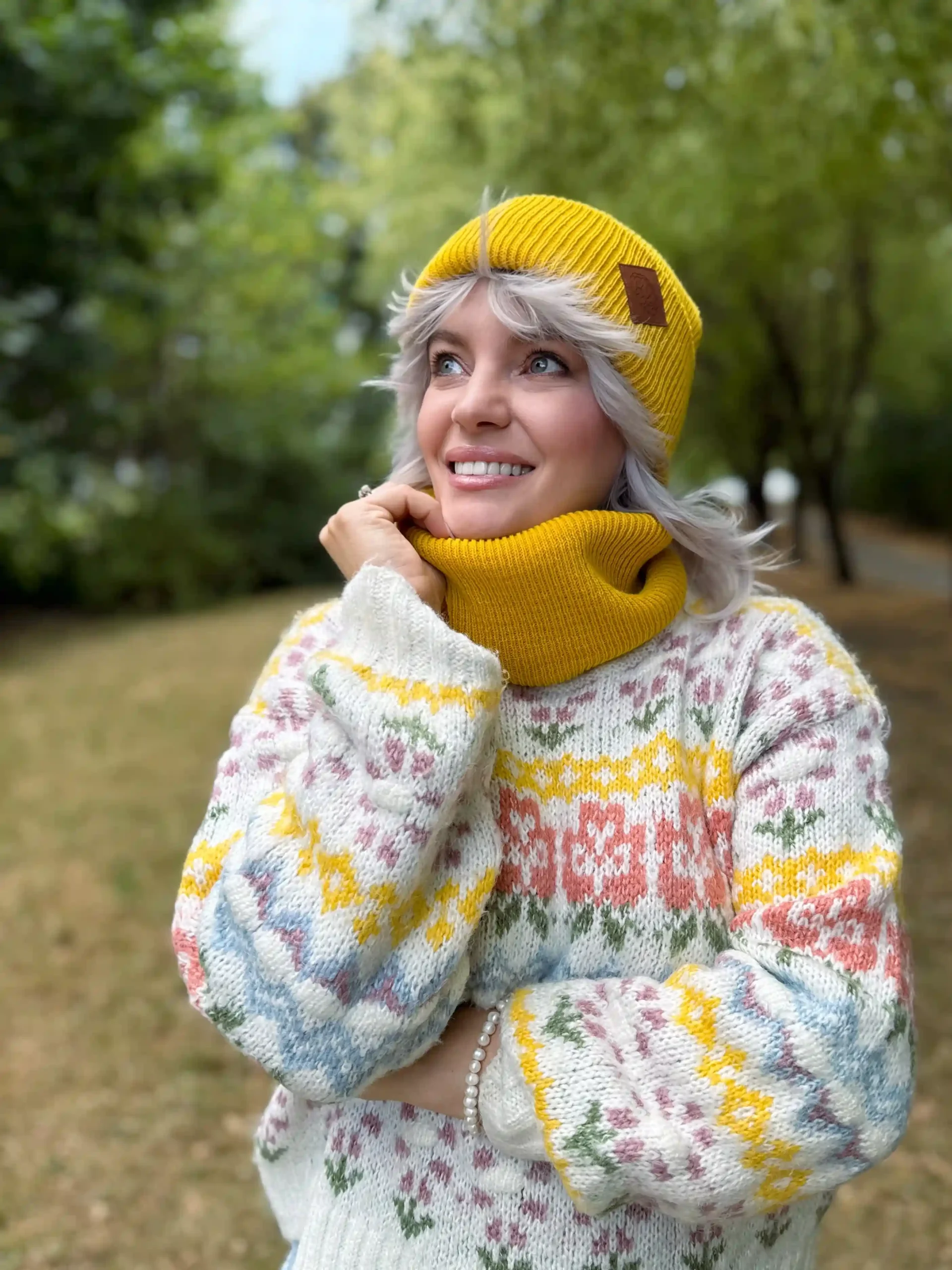 Zimowy BUFF "Miodowy" 123 miodowa czapka beanie oversize na chlodniejsze dni scaled 1