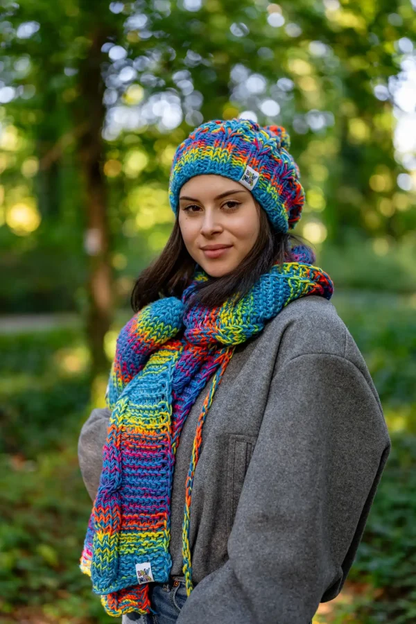 Czapka MERINO 50% ,,Tęcza błękit" SMILE 12 producent szali merino