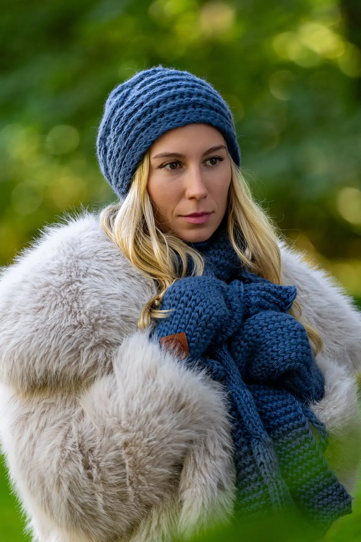 Czapka MERINO This is it "Ciemny niebieski" 121 rekawiczki merino niebieskie