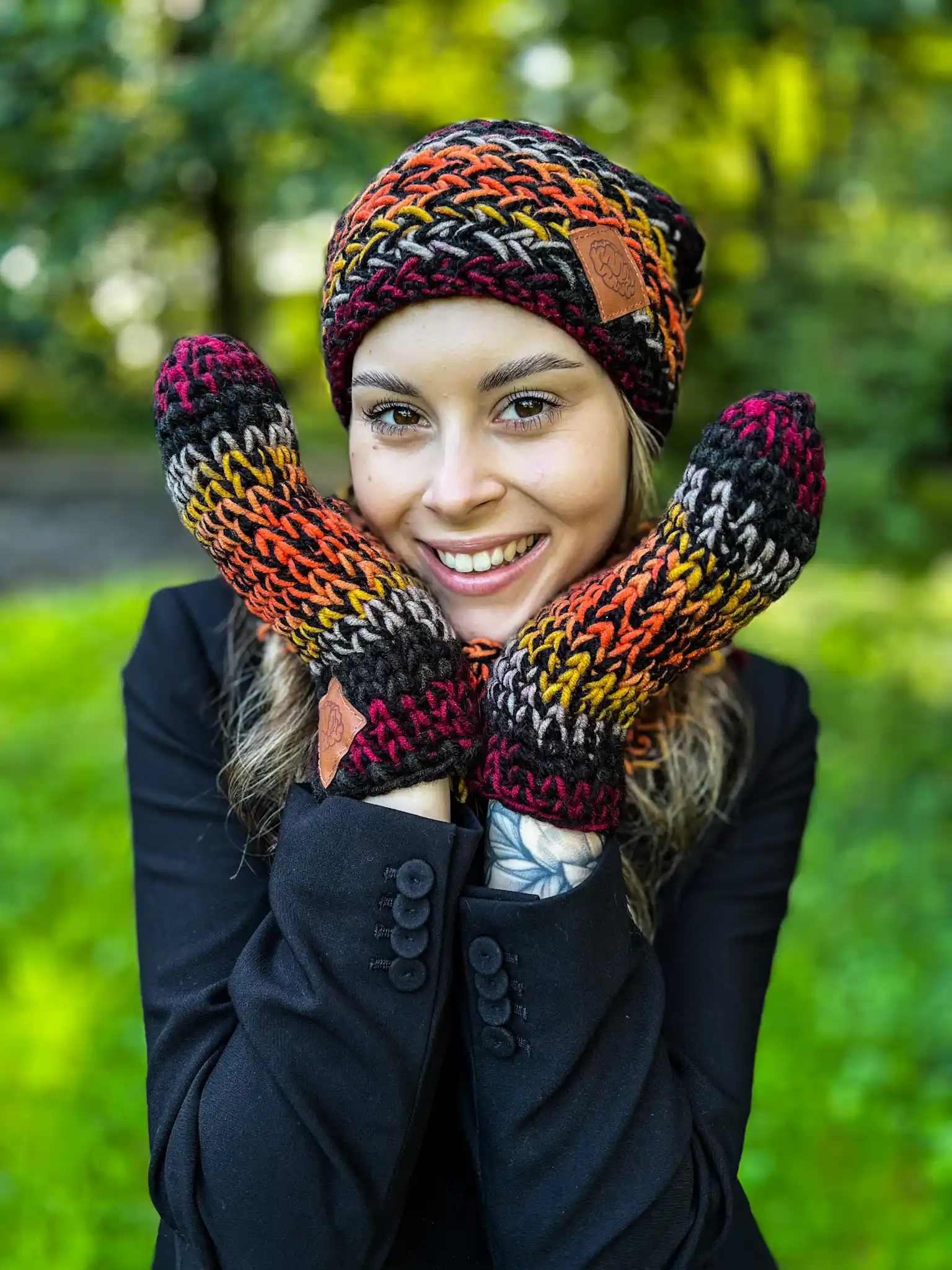 Rękawiczki handmade ze sznureczkiem ,,Ciemna jesień" 42 rekawiczki mitenki handmade