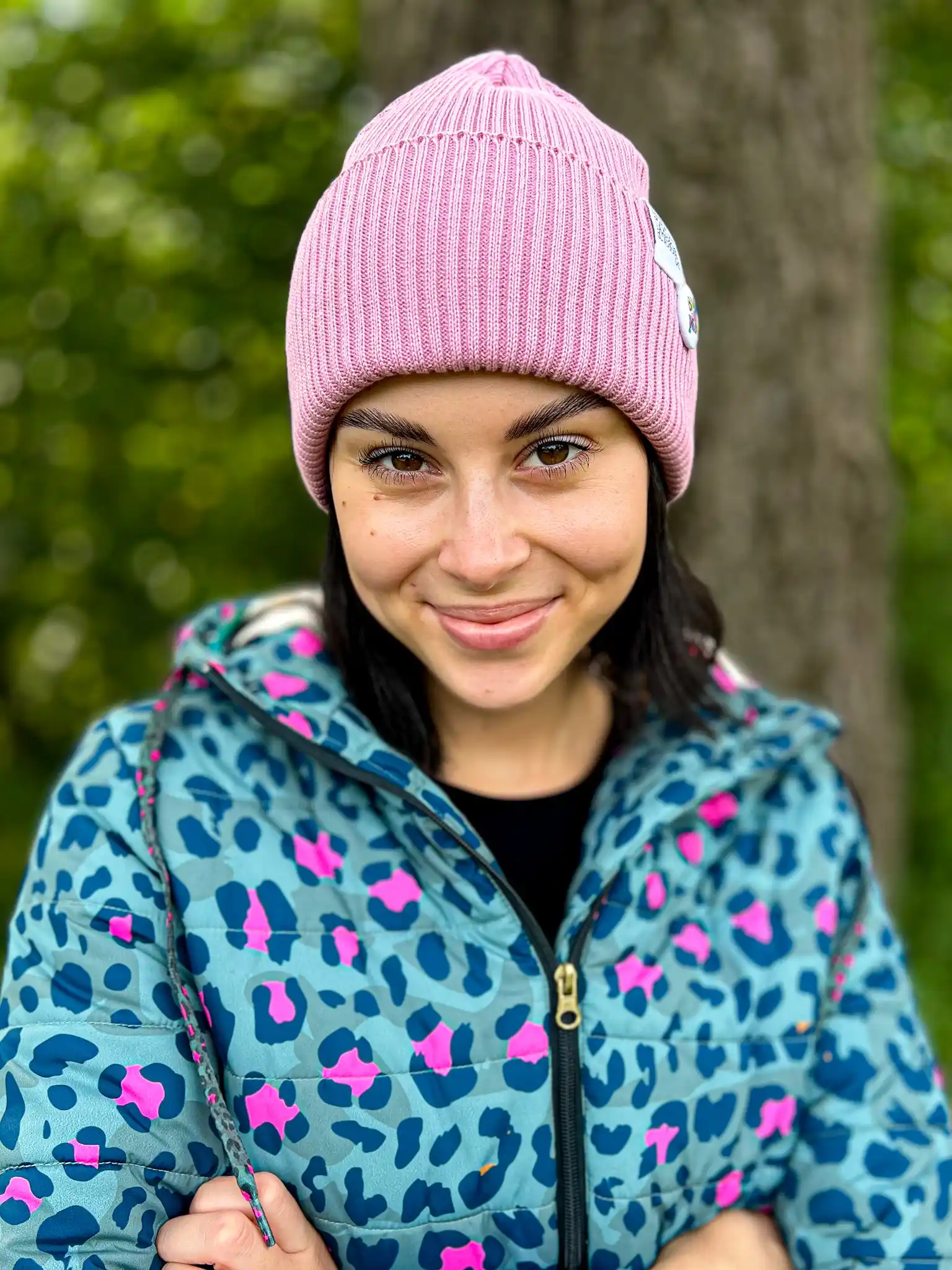 Czapka beanie z bawełny logo kolorowe "Brudny róż" 30 rozowa bawelniana beani zimowa