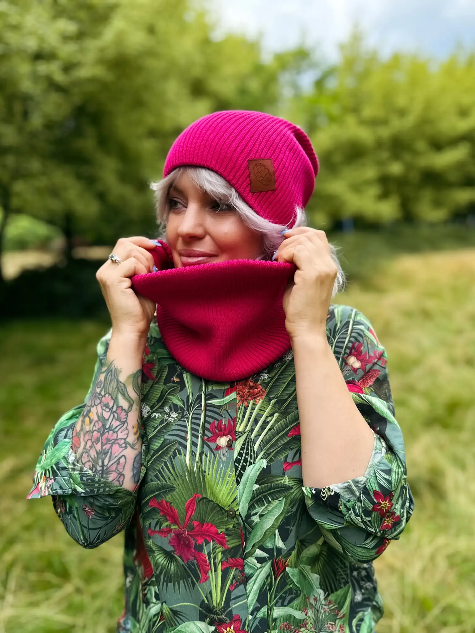 Bawełniana czapka jesienna logo ekoskórka "Malina" 35 rozowa czapka