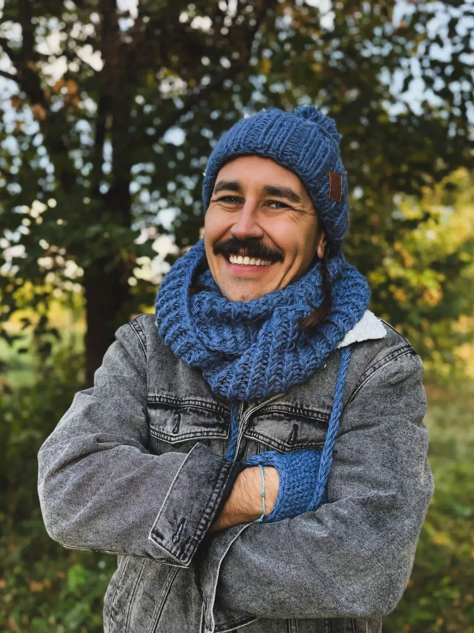 Męski komin MERINO "Ciemny niebieski" 134 seniorki czapka scaled 1