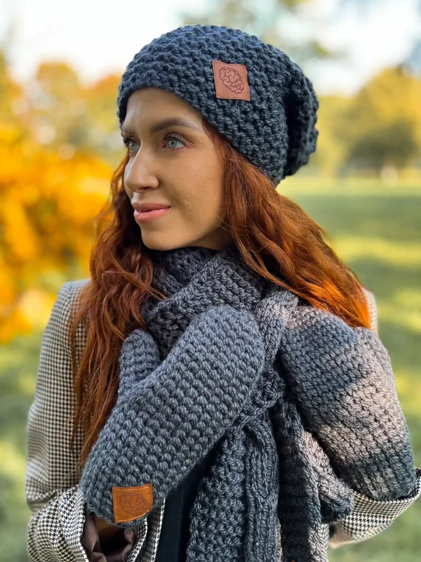 Luźna czapka zimowa NEVERLAND "Ciemny szary" 10 szara ciepla czapka na narty