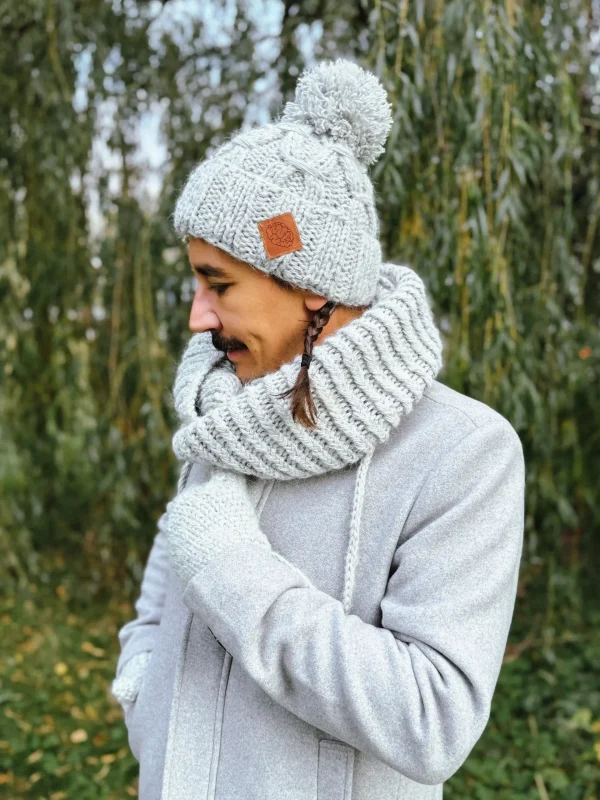 Męska czapka MERINO Euforia "Wybielony szary" 22 szara czapka z pomponem scaled 1
