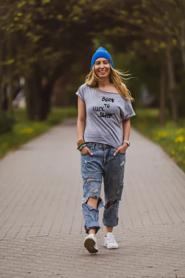 Szary t-shirt z napisem Born to fuck 9 szara koszulka oversize