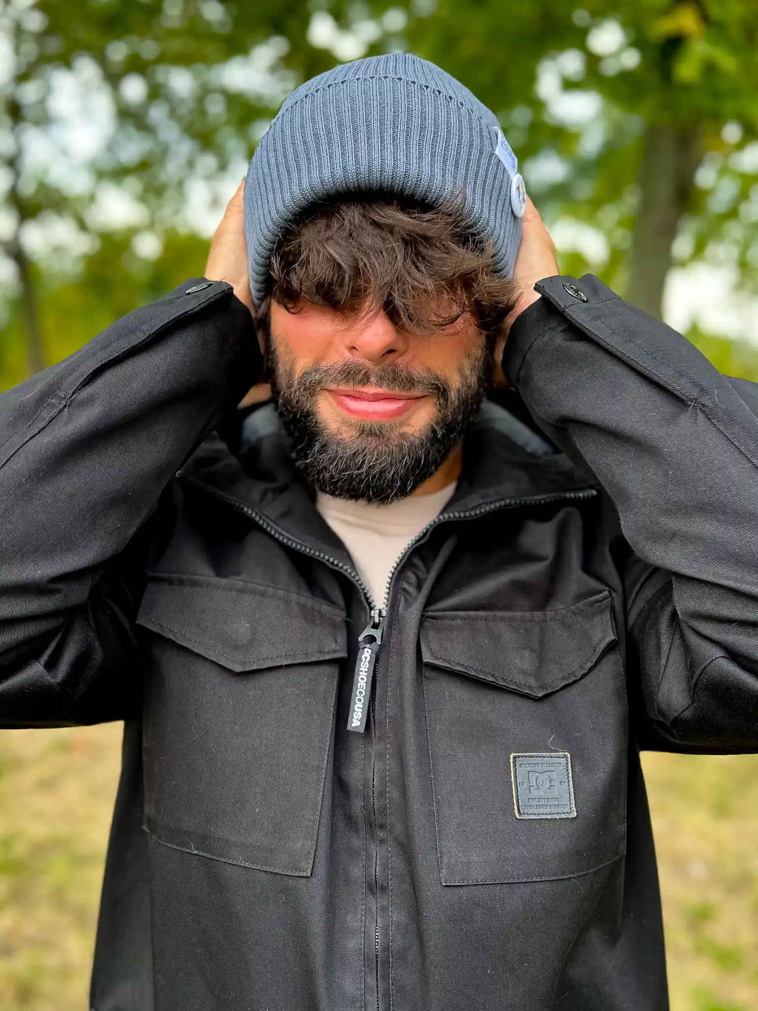 Męska czapka beanie z bawełny logo kolorowe "Ciemny szary" 191 Stylowa męska beanie
