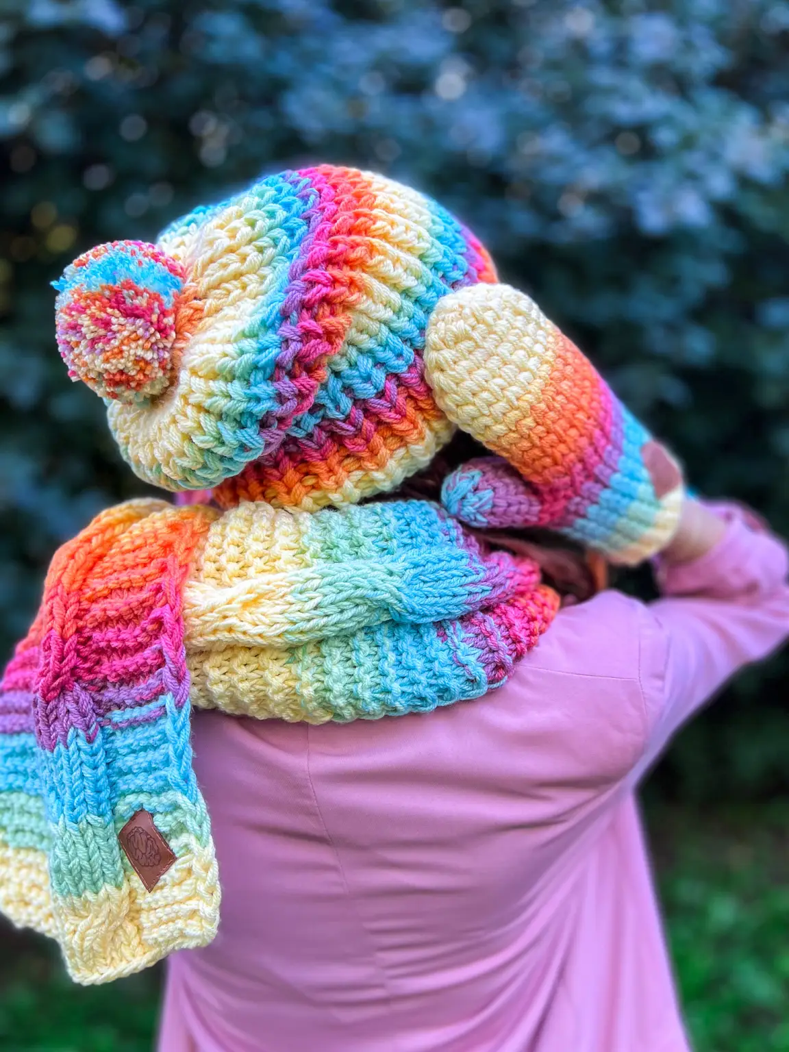 teczowa czapka handmade dla morsa