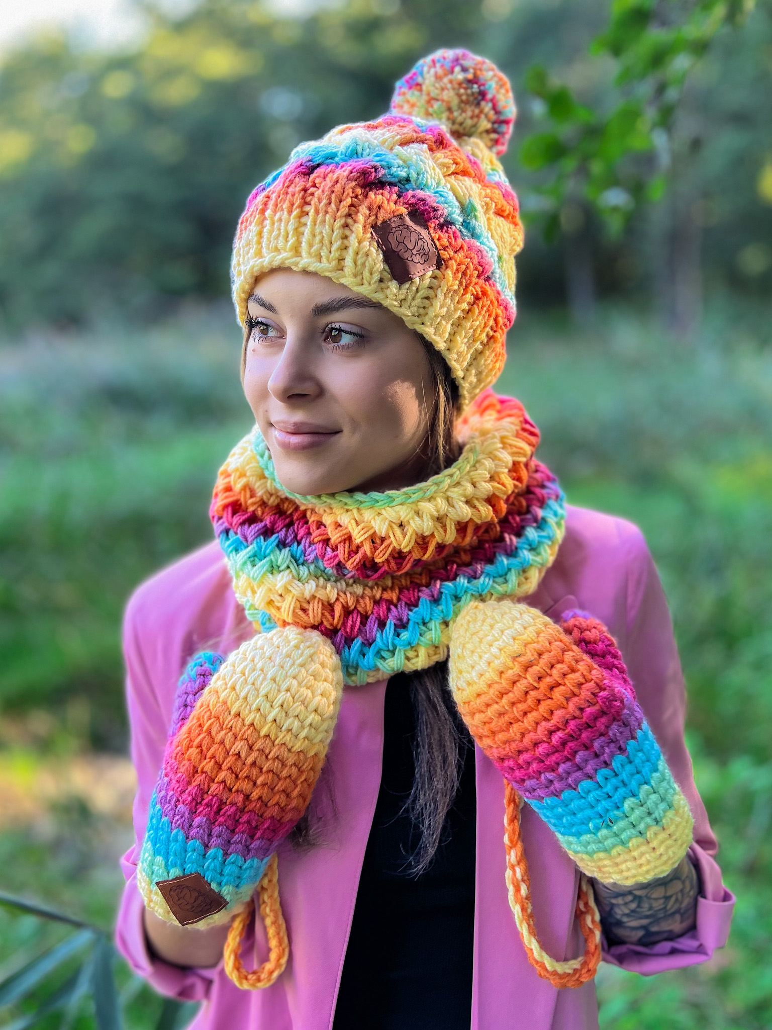 Kolorowe rękawiczki handmade ze sznureczkiem ,,Cieniowane cytrusy" 92 Kolorowe rękawiczki handmade ze sznureczkiem ,,Cieniowane cytrusy" - obrazek 8
