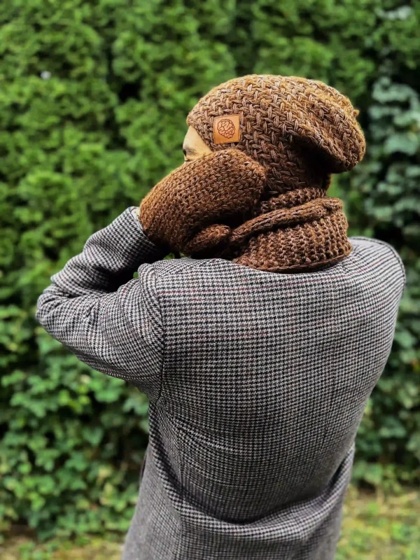 welna merino czapka scaled 1